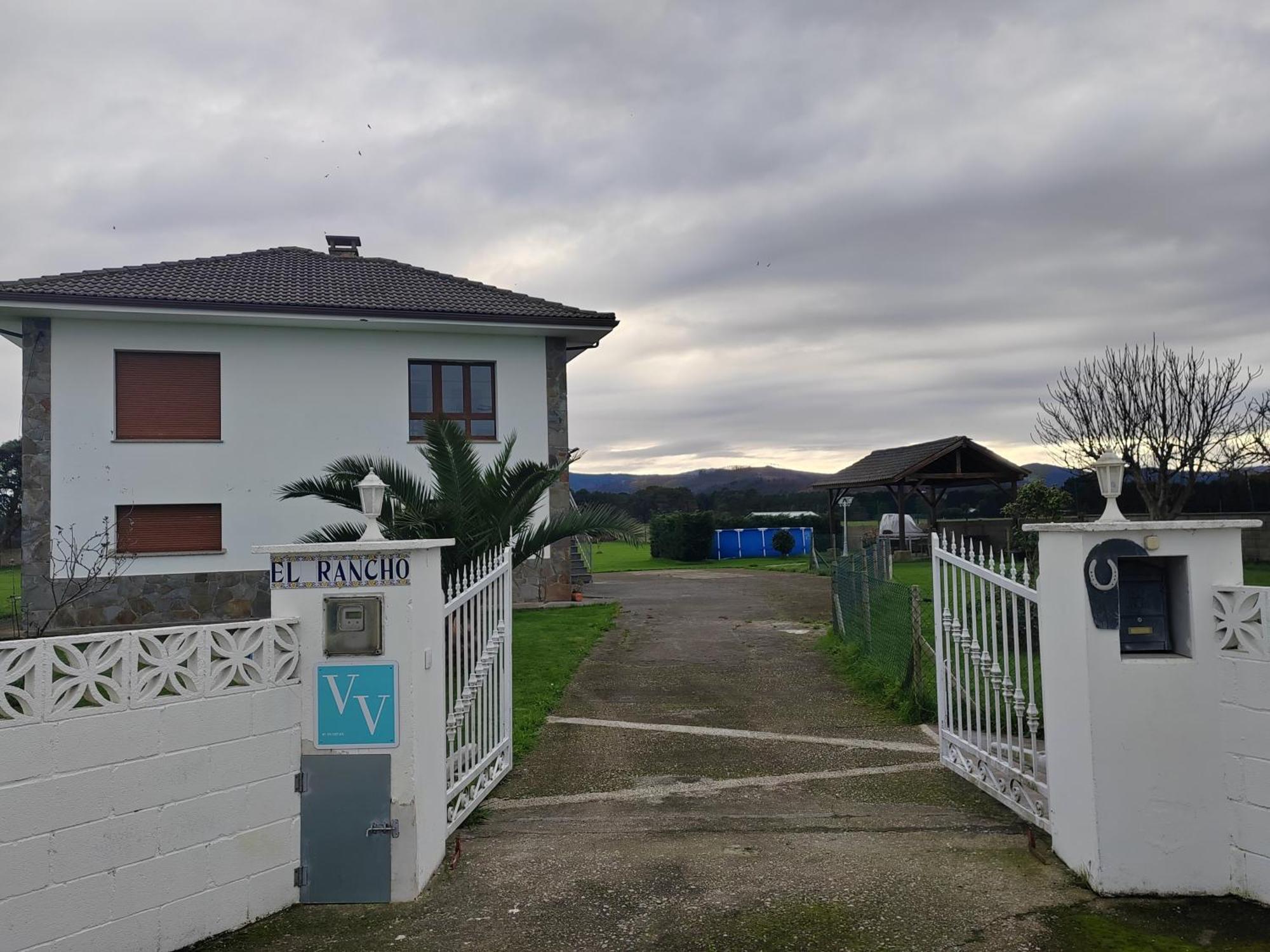 Villa El Rancho Busto - Luarca Exterior foto